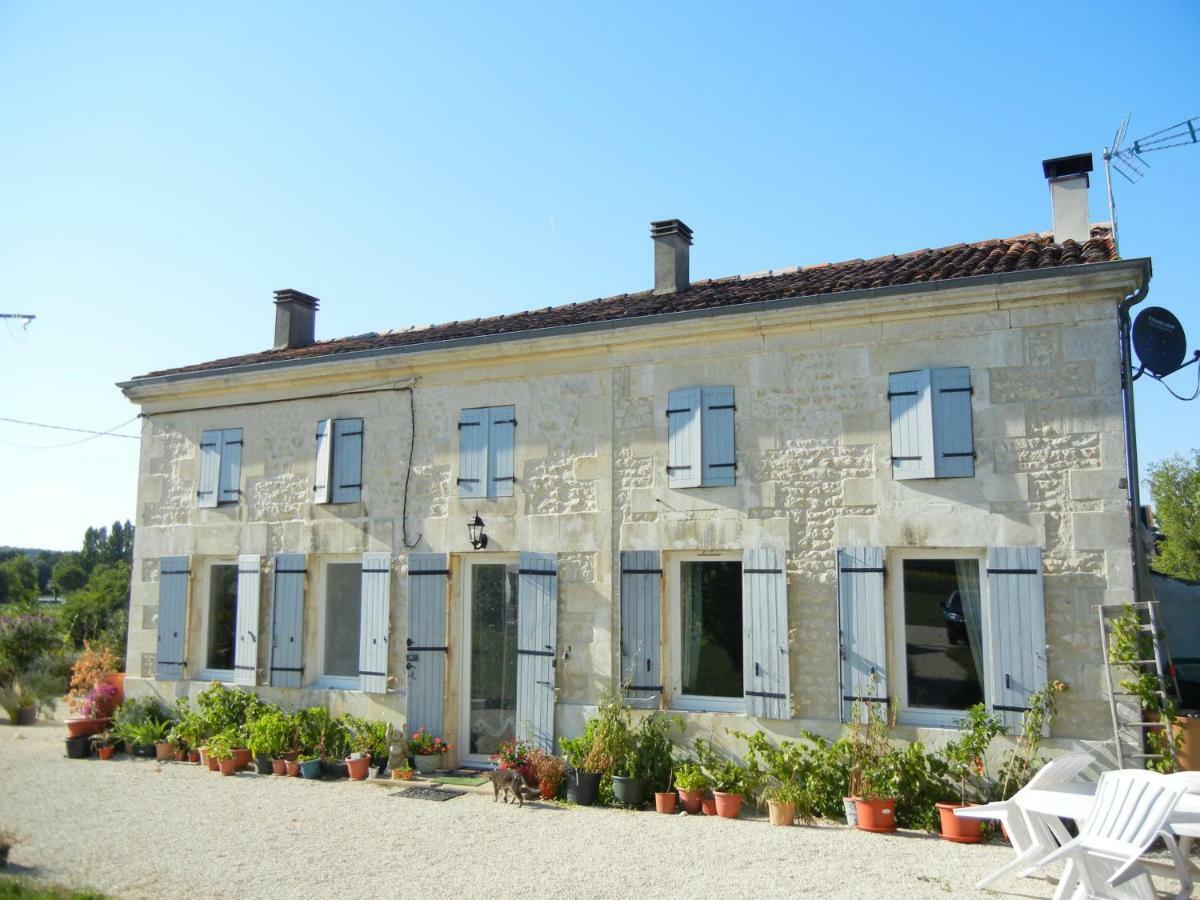 Maison Lavande Bed & Breakfast Saint-Jean-dʼAngély Eksteriør bilde