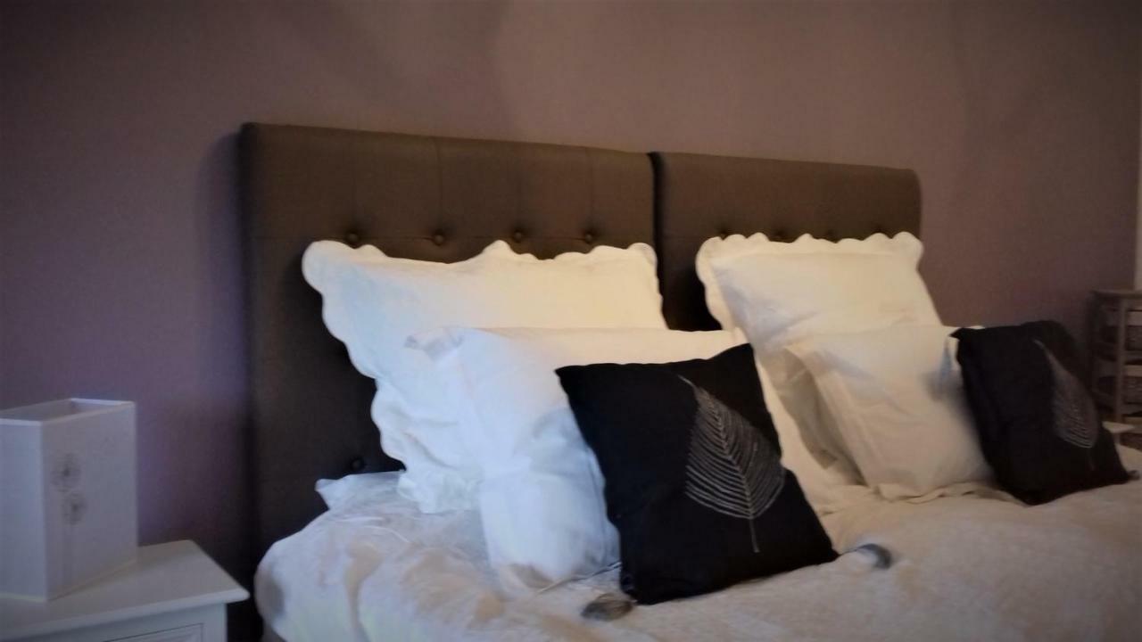 Maison Lavande Bed & Breakfast Saint-Jean-dʼAngély Eksteriør bilde